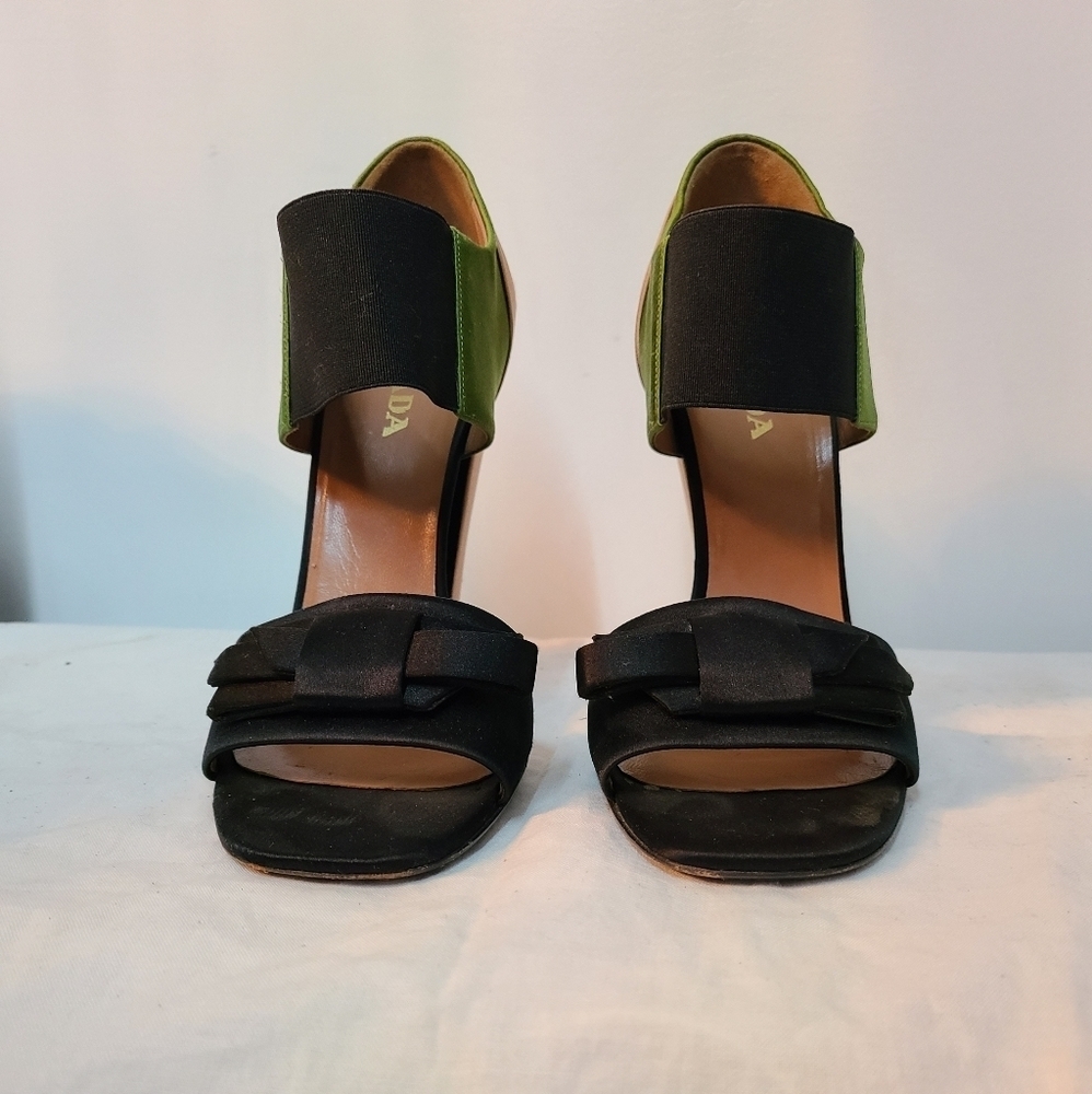 Prada Heels *RARE* - Picture 13 of 15